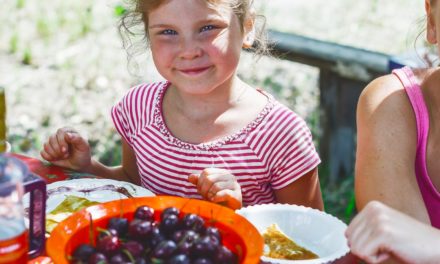 Healthy smiles for kids’ faces with food