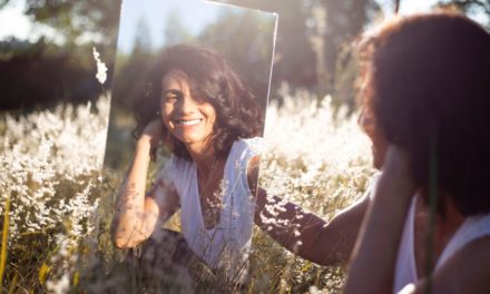 A stunning smile can make you look younger