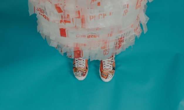 Cindy Crawford goes eco-chic