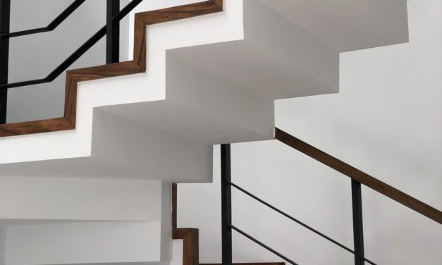 You need to be aware of these things before you buy a staircase