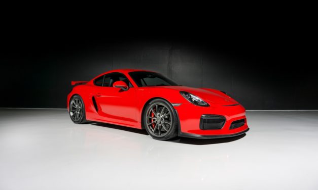 Machine Gun Kelly Signs a Million-Dollar Agreement, and Gets Beat with DMX